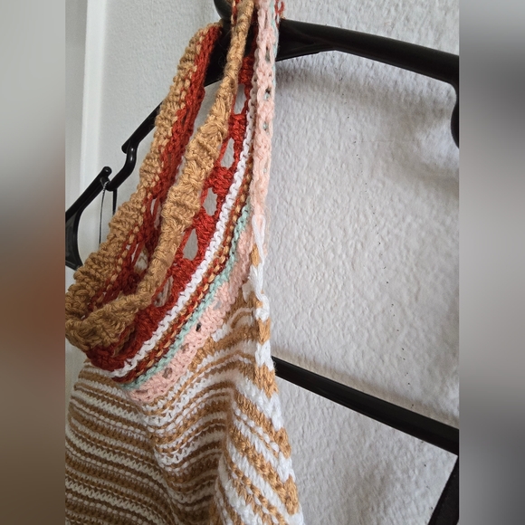 Forever 21 - Medium Crop Top - Picture 6 of 6